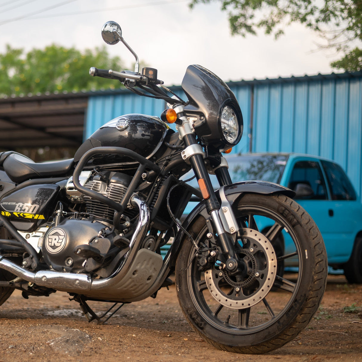 RE Super Meteor 650 | Buff | Headlamp cover