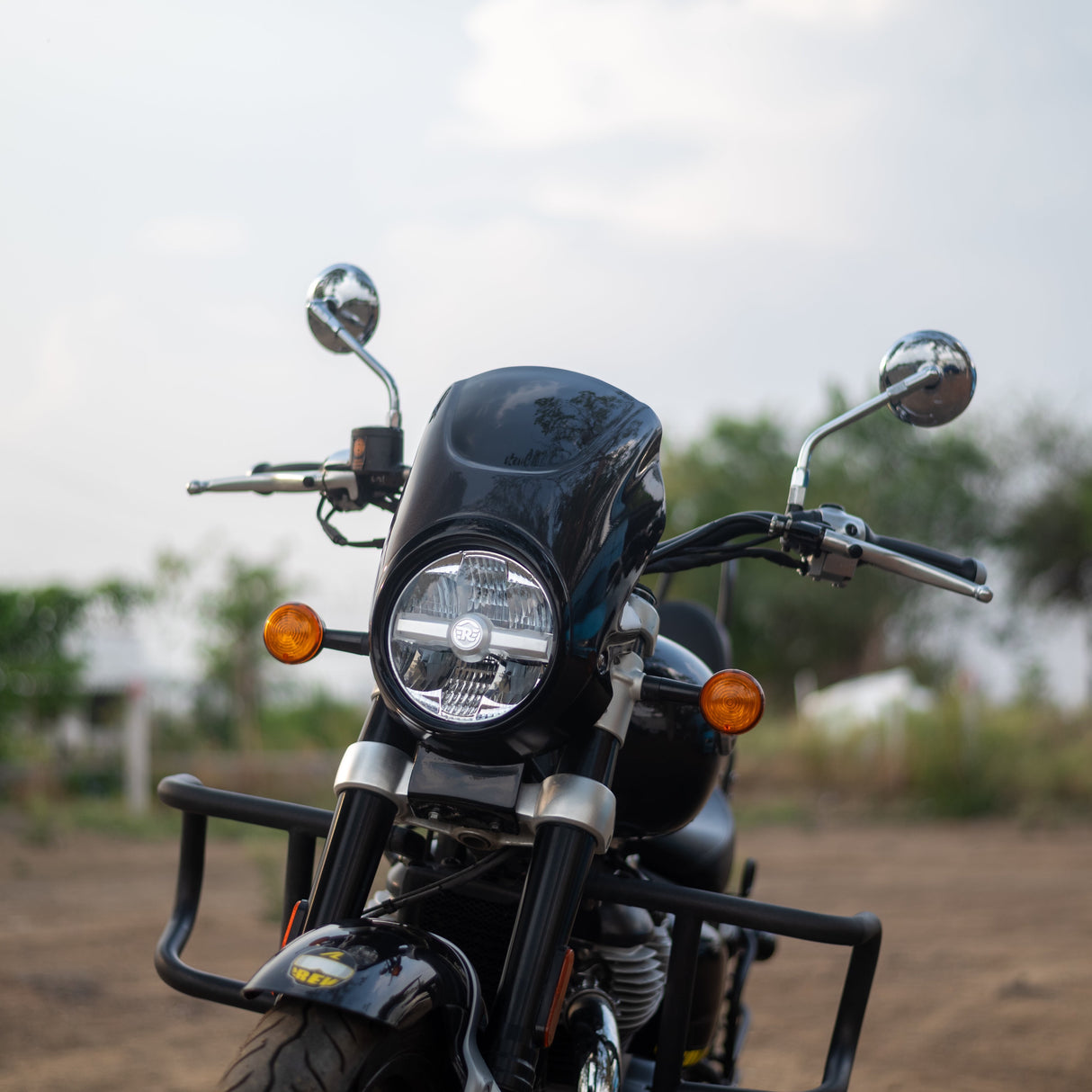 RE Super Meteor 650 | Buff | Headlamp cover