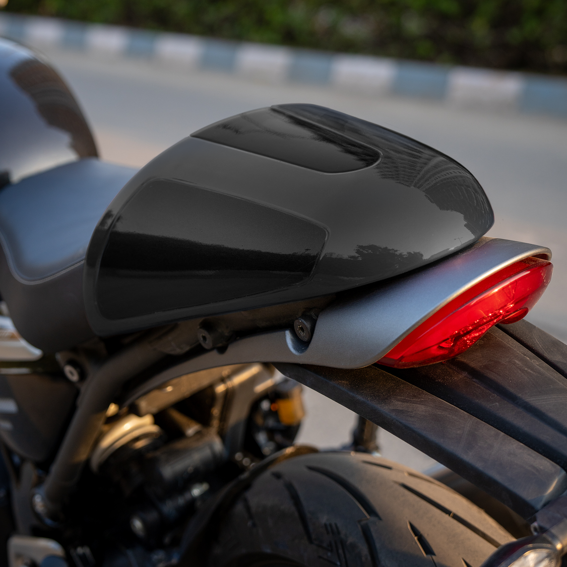 Speed400 Seat cowl – Autologue Design